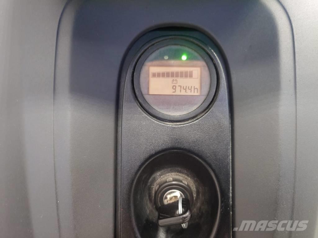 Linde L12/1172 معدات التكديس الجوالة