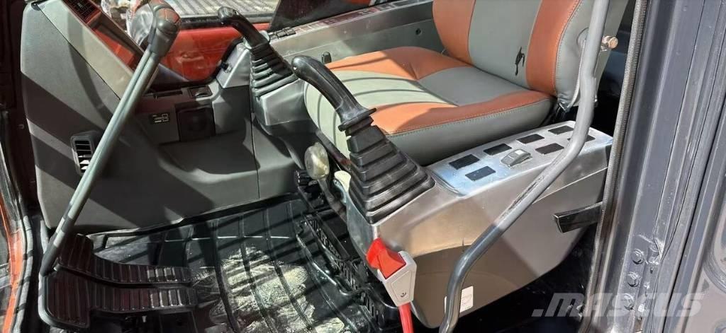 Doosan DX340 حفارات زحافة