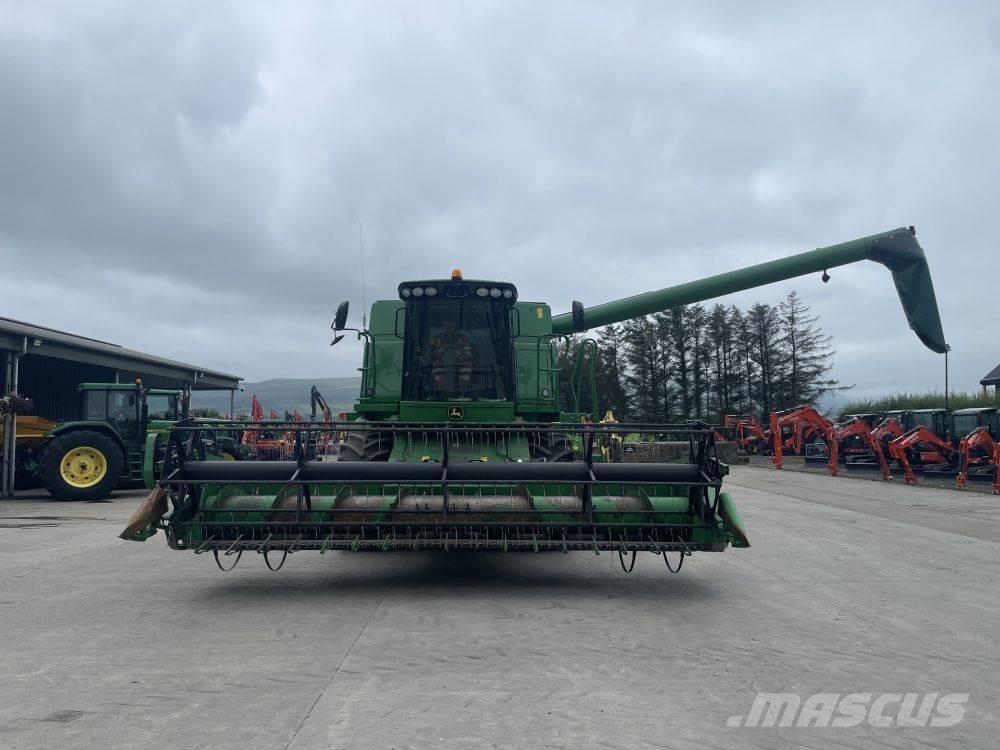 John Deere T 550 حصادات