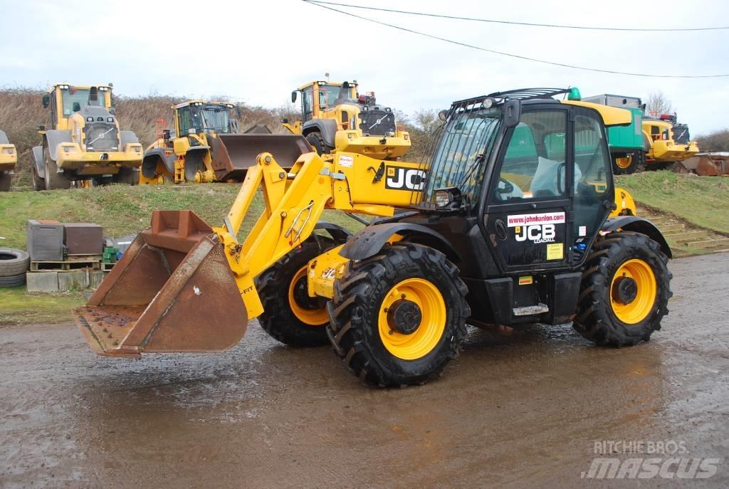 JCB 541-70 مناولات متداخلة