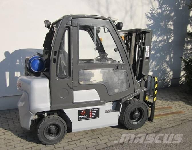 Nissan DX25LPG شاحنات LPG