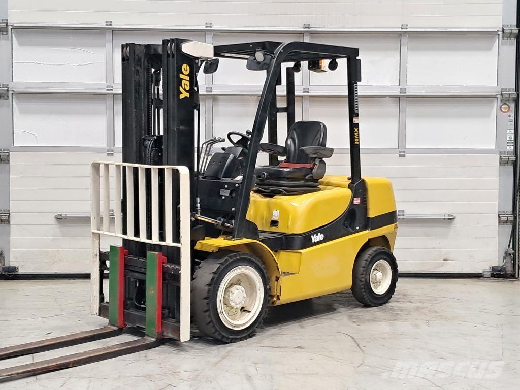 Yale GDP30MXE2195 شاحنات الديزل