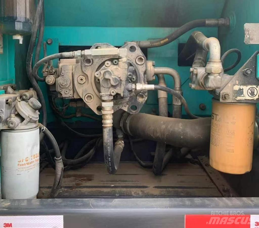 Kobelco SK200 حفارات زحافة
