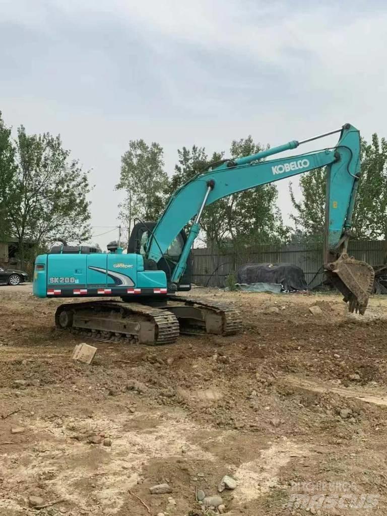 Kobelco SK200 حفارات زحافة