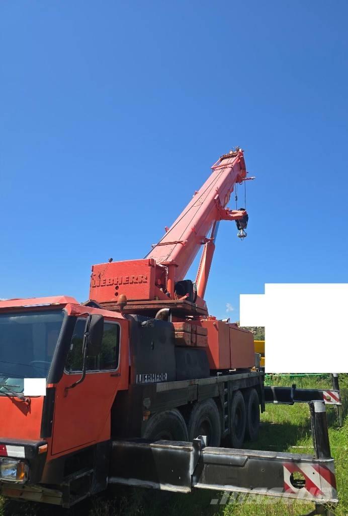 Liebherr LTM 1090-2 رافعات صالحة لكل أنواع الطرق