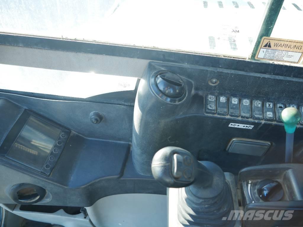 Takeuchi TB 290 حفارات وسط 7 طن - 12 طن