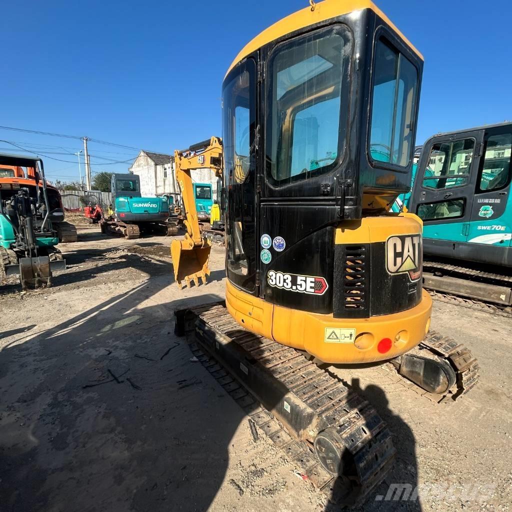 CAT 305.5 E حفارات زحافة