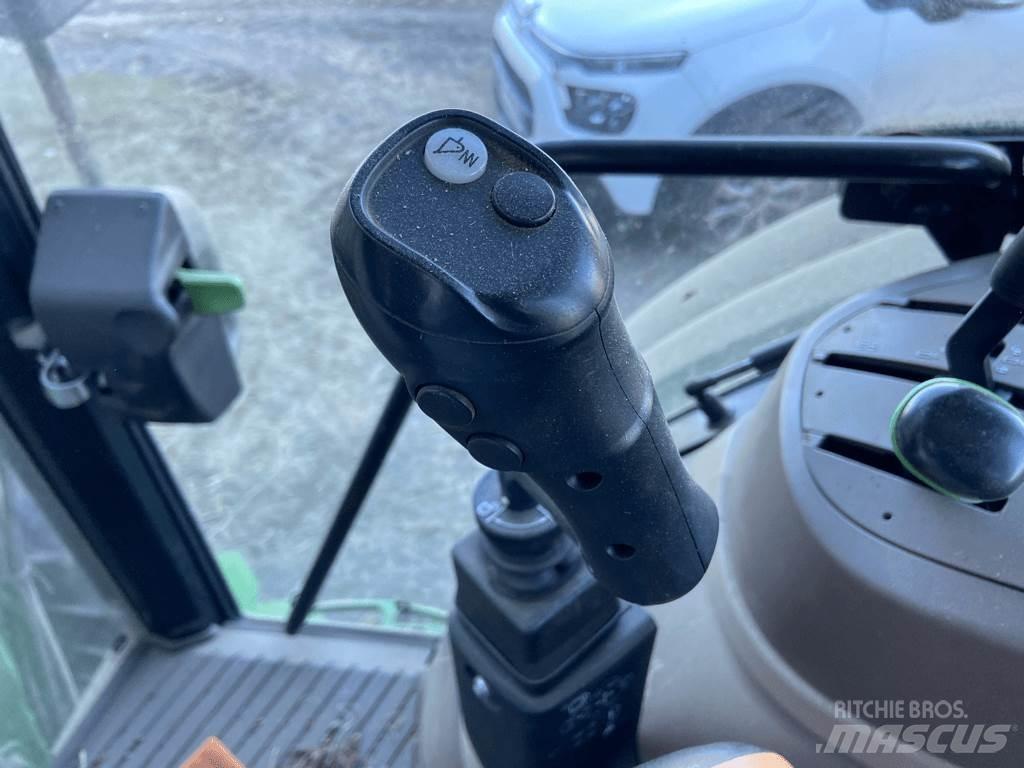 John Deere 5075M الجرارات