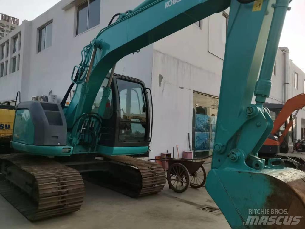 Kobelco SK 135 حفارات زحافة
