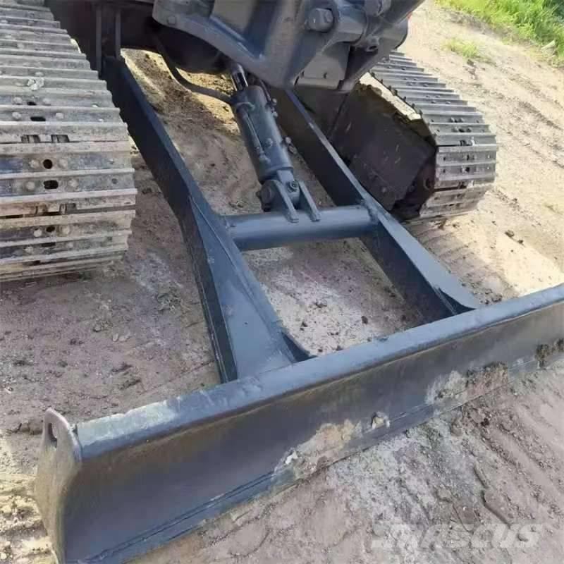 CAT 307 حفارات زحافة
