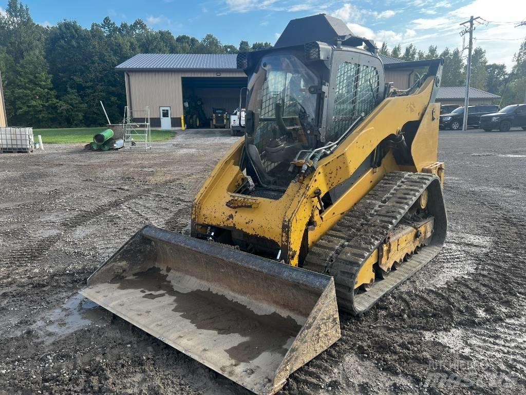 CAT 299 D XHP لوادر انزلاقية التوجيه