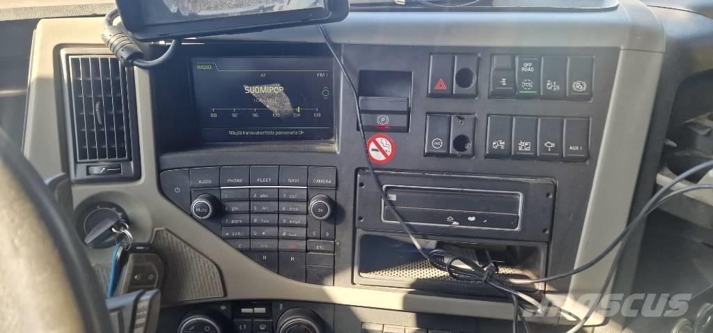 Volvo FM 330 شاحنات المخلفات