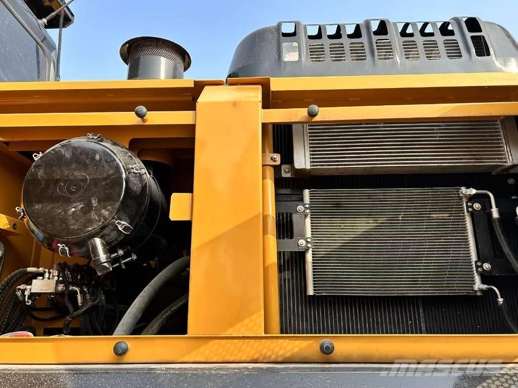 Sany SY 305 H حفارات زحافة