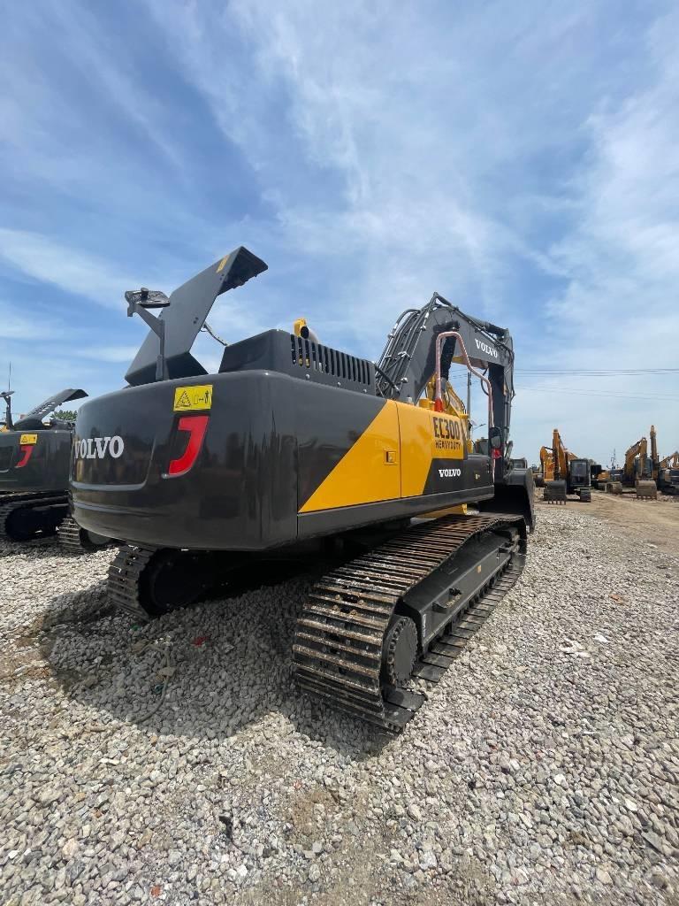 Volvo EC 300 حفارات زحافة