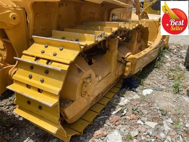 CAT D 7 G بلدوزرات مجنزرة