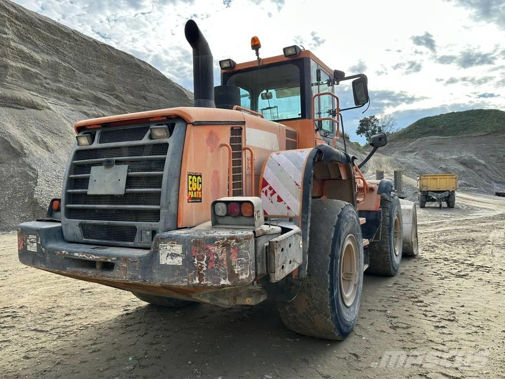 Doosan DL 300 لوادر بعجل