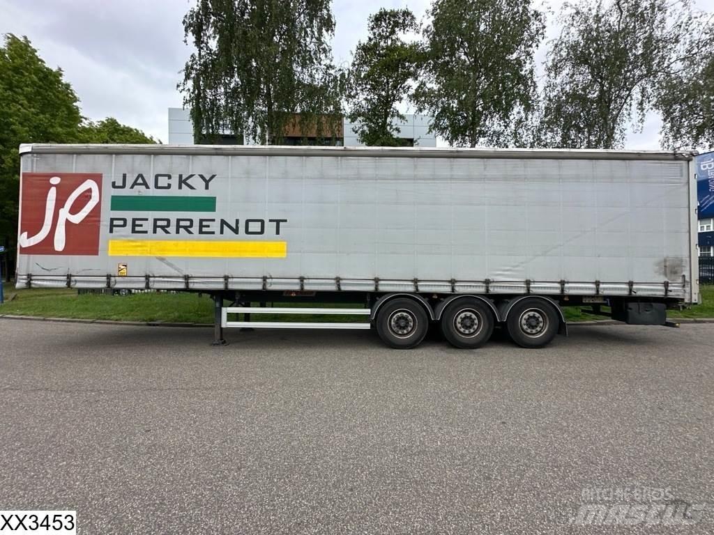 Fruehauf Tautliner نصف مقطورات بباب جانبي