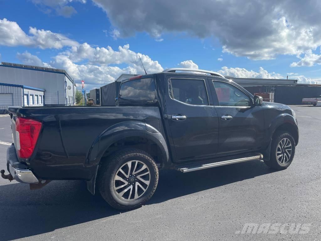 Nissan Navara شاحنات خفيفة/مفصلية الجوانب