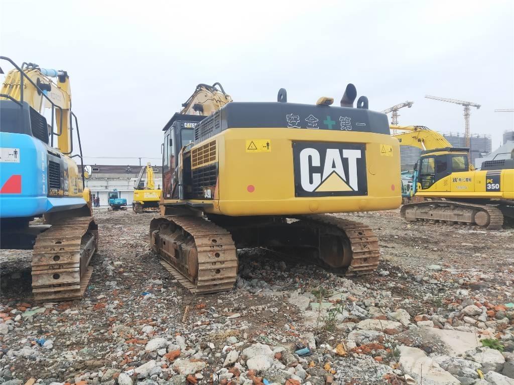 CAT 349DL حفارات زحافة