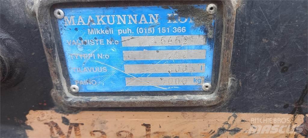 Volvo EW 180 B حفارات بعجل