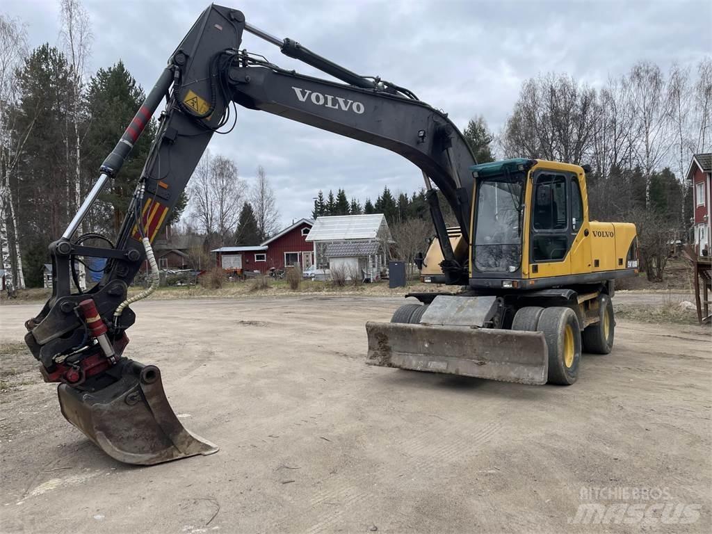 Volvo EW 180 B حفارات بعجل