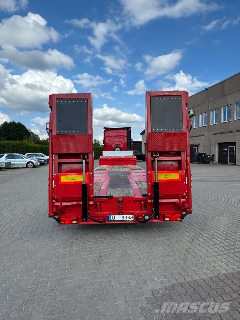 Kässbohrer Lowbed حاملة نقل رباعية العجلات