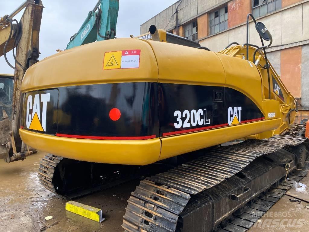 CAT 320 C L حفارات زحافة