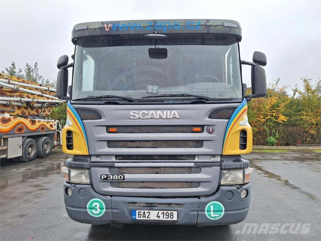 Scania P 380 CB8X4 شاحنات بمقصورة وهيكل