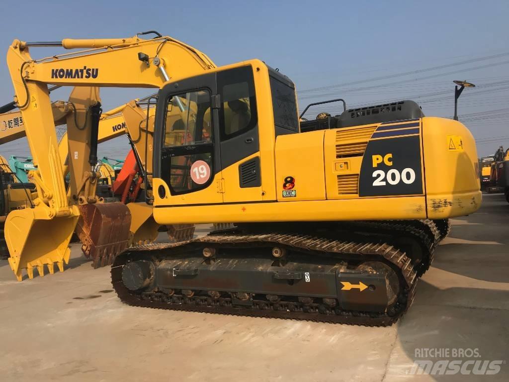 Komatsu PC 200-8N1 حفارات زحافة