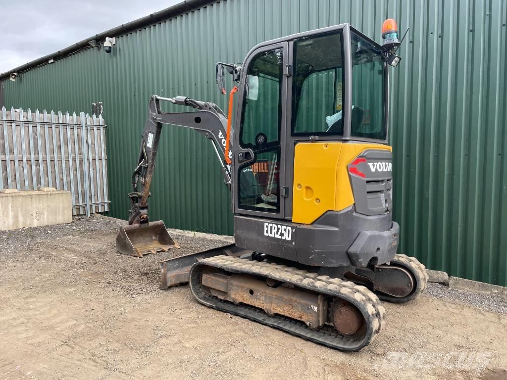 Volvo ECR 25 D حفارات صغيرة أقل من 7 طن (حفارات صغيرة)