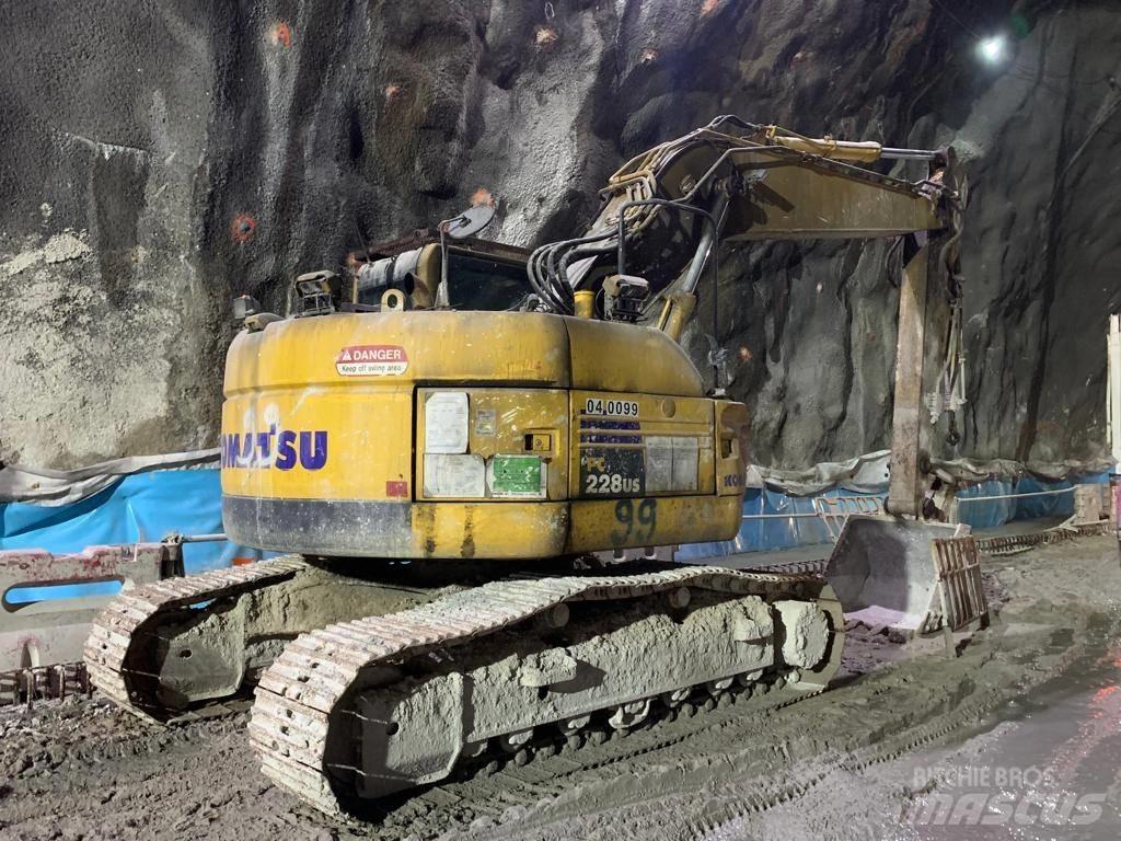 Komatsu PC228US-8 أخرى