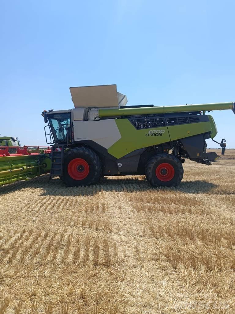 CLAAS Lexion 8700 حصادات