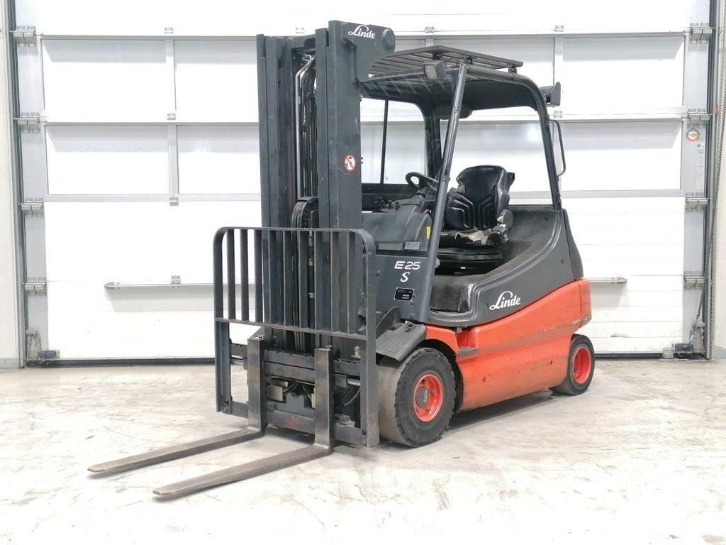 Linde E25-03 شاحنات ذات رافعات شوكية تعمل بالكهرباء