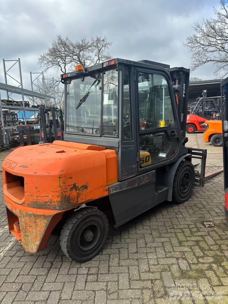 TCM FD 50 T2 شاحنات الديزل