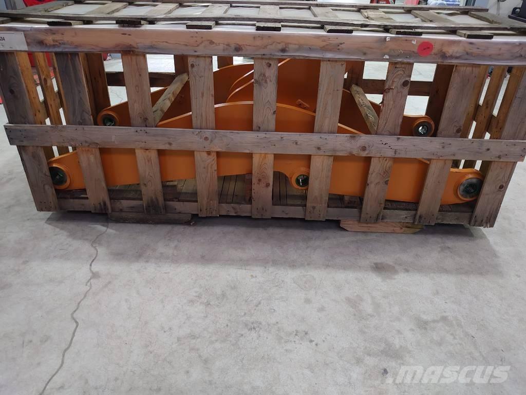 CASE 821G أذرع الغطاس