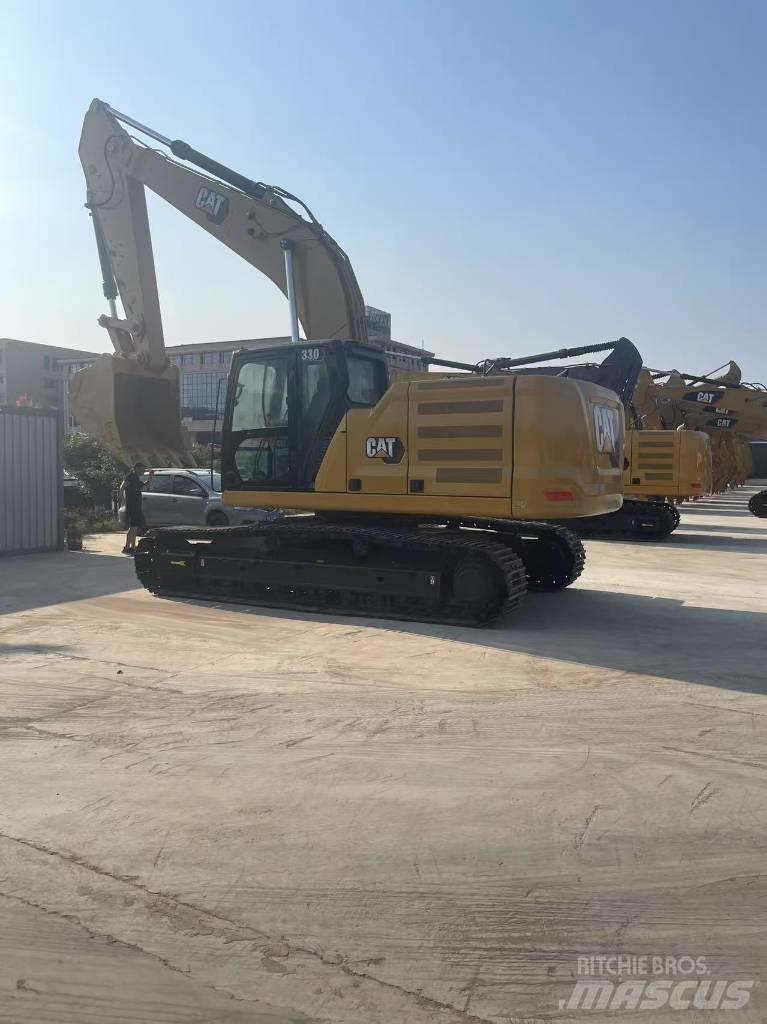 CAT 330 حفارات زحافة