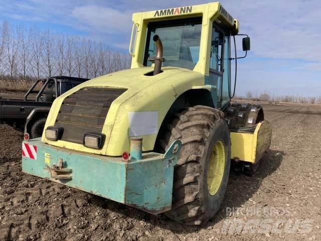 Ammann ASC 150 PD مداحل أحادية الأسطوانة
