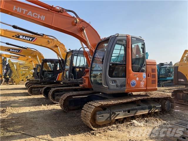 Hitachi ZX135US حفارات زحافة