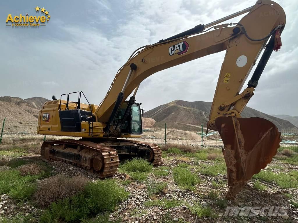 CAT 349 حفارات زحافة