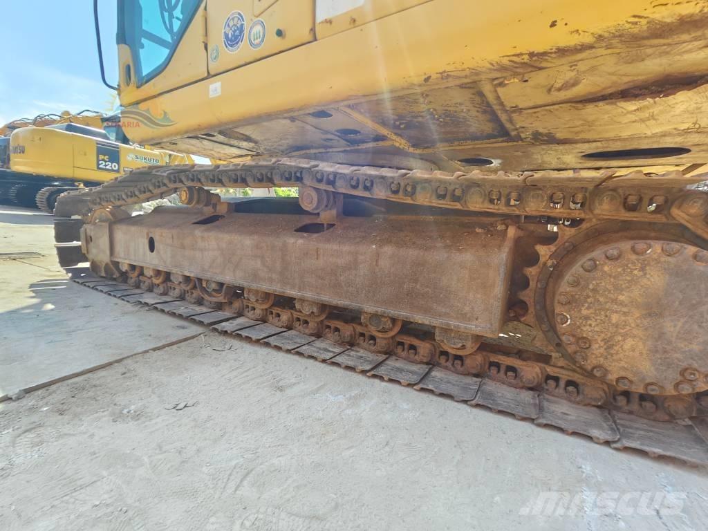 Komatsu PC 240 LC-7 حفارات زحافة
