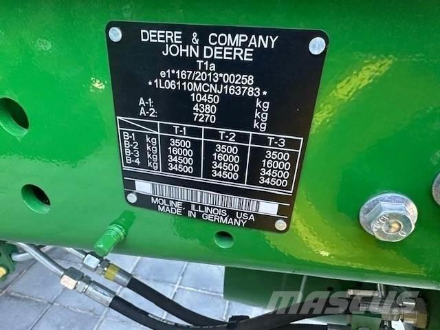 John Deere 6110 M الجرارات
