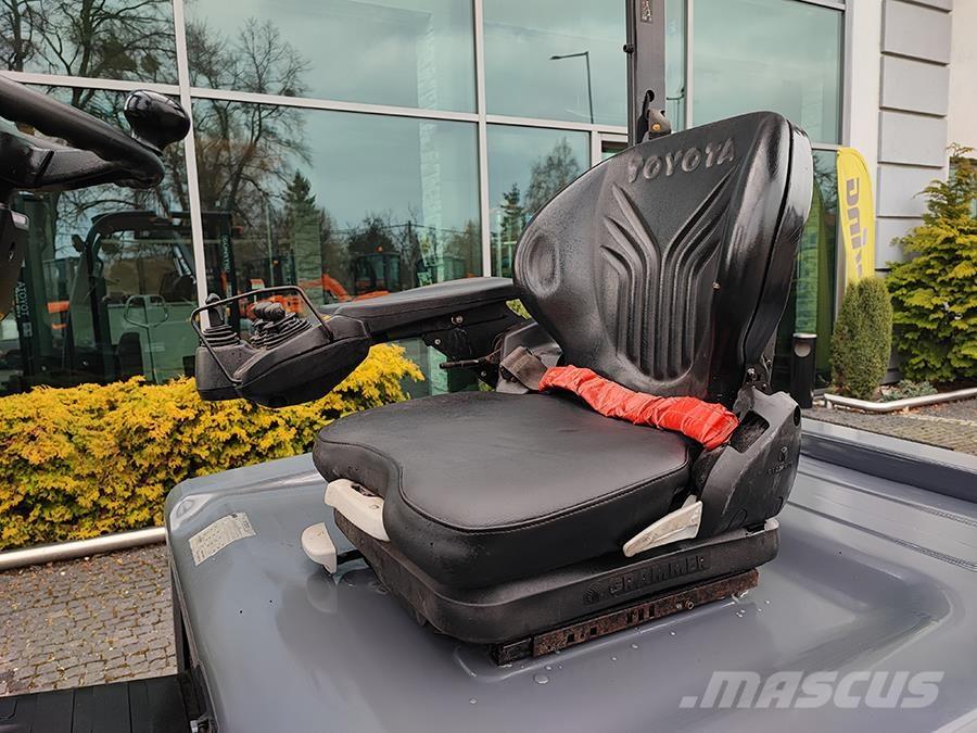 Toyota 8FBMT25 شاحنات ذات رافعات شوكية تعمل بالكهرباء