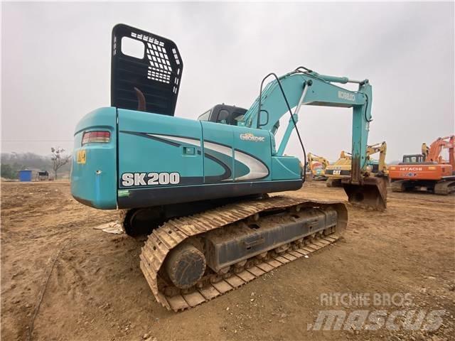 Kobelco SK 200 حفارات زحافة