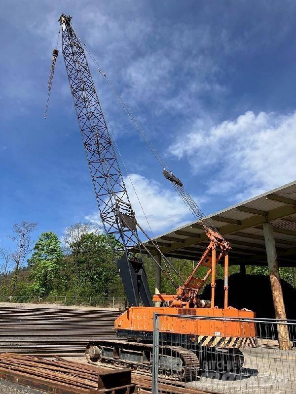 Hitachi KH 180-3 رافعات مجنزرة