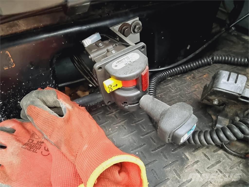 Scania R 420 وحدات الجر