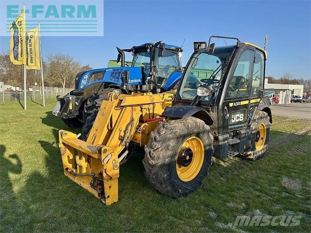 JCB 532-60 معدات مناولة لأغراض الزراعة