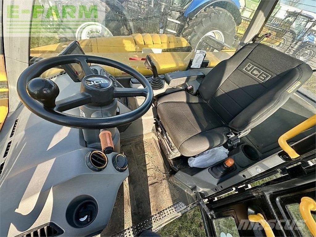 JCB 532-60 معدات مناولة لأغراض الزراعة