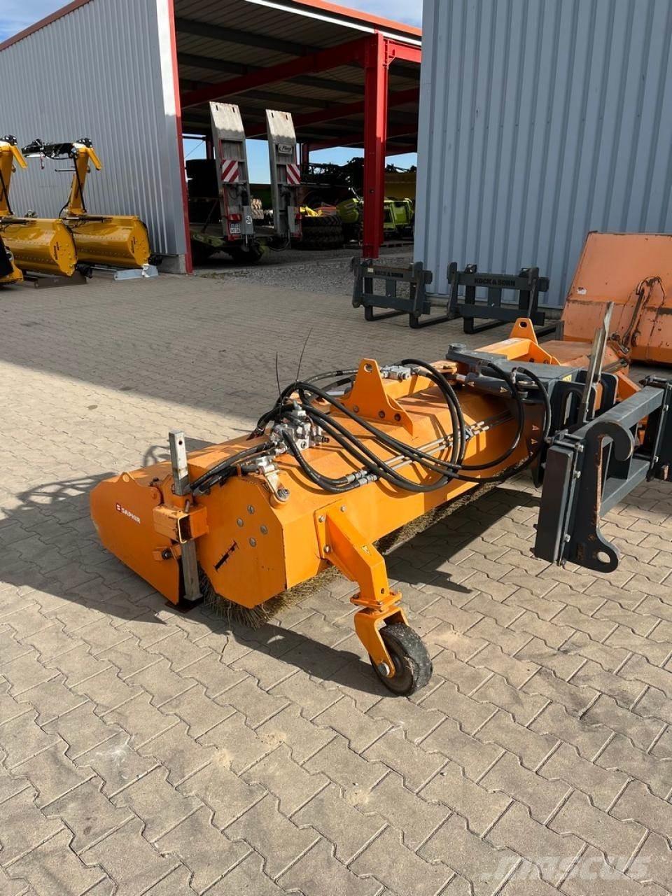 Saphir PKM 29 كناسات