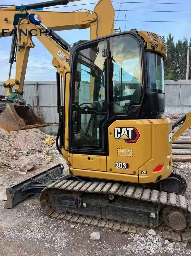 CAT 303 حفارات زحافة