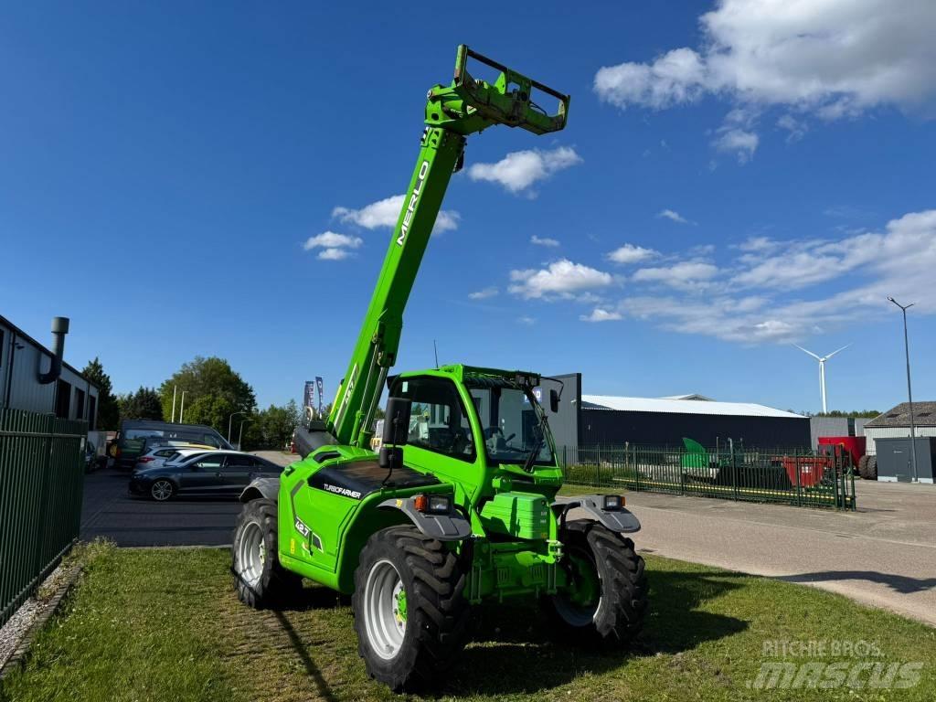 Merlo TF42.7CS معدات مناولة لأغراض الزراعة